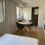 Studio Proche De La Gare ! アパート ローザンヌ