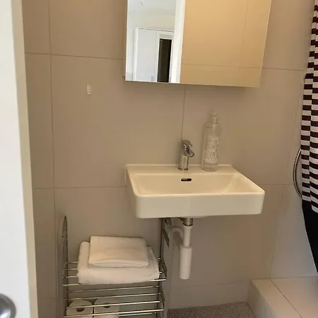 Lägenhet Studio Proche De La Gare ! *