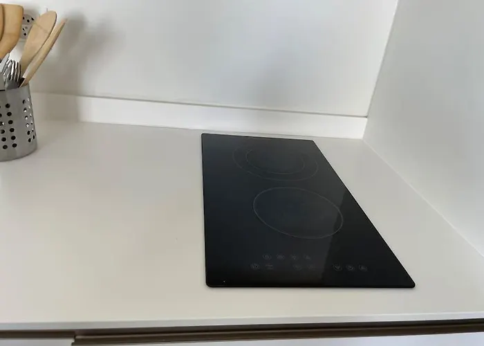 Appartement Studio Proche De La Gare ! *